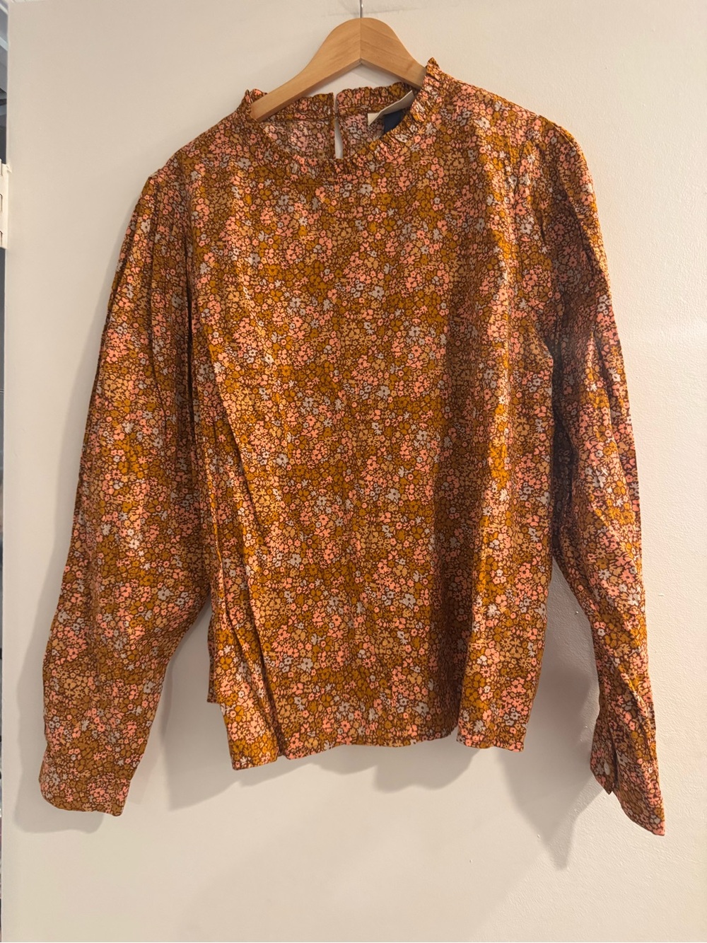 Universal Thread Brown Orange Floral Ruffle Neck Blouse Women’s Large NWT